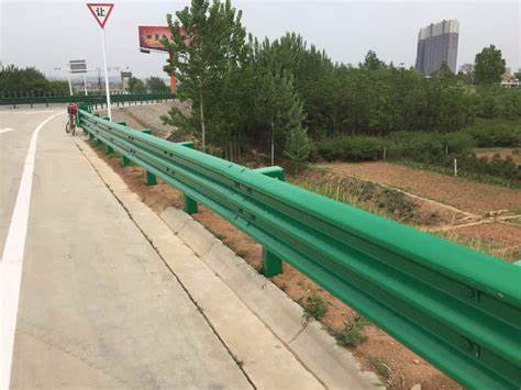 寧波波形護(hù)護(hù)欄怎么分類？